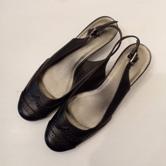 Mossimo Black Leather Kitten Heels Sling Backs size 8 Womens Wing Tips Shoes - Picture 2 of 5